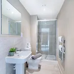 Centre 2br - Walk Everywhere - Sleeps 5 Лідс