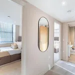 Апартаменти Centre 2br - Walk Everywhere - Sleeps 5