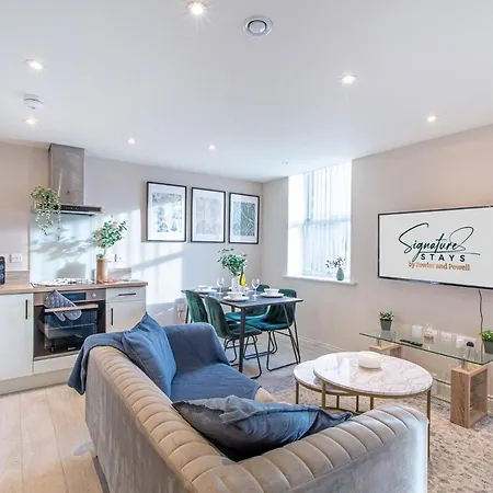 Apartman Luxury-style 2br - Heart Of Centre - Sleeps 5 *