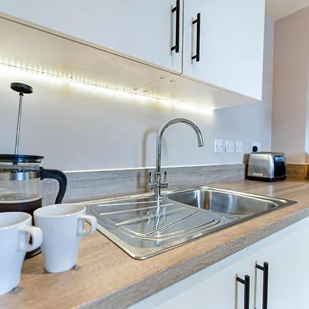 Apartman Luxury-style 2br - Heart Of Centre - Sleeps 5 *