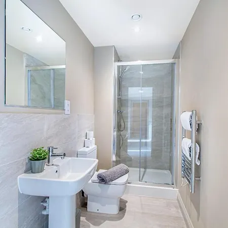 Luxury-style 2br - Heart Of Centre - Sleeps 5 Leeds