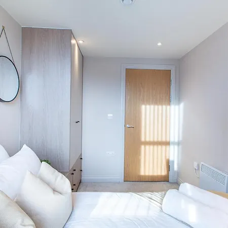 Luxury-style 2br - Heart Of Centre - Sleeps 5 Leeds