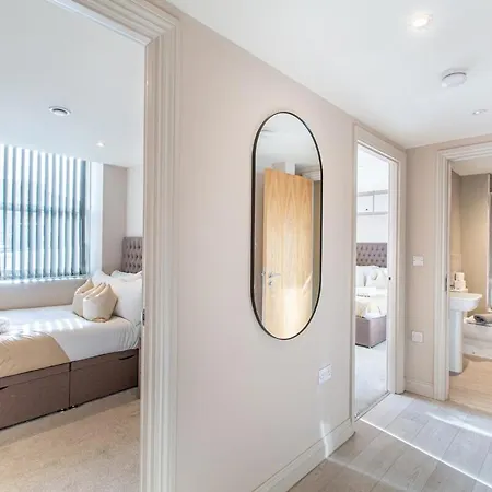 Apartment Modern 2Br - 5 Min Walk To Centre - Sleeps 5